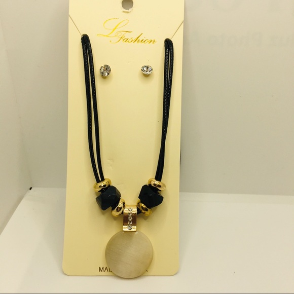 NECKLACE BLACK AND GOLD WITH CRYSTALS ! - Picture 12 of 14
